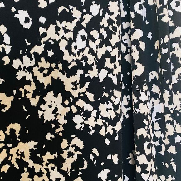 JM Collection Abstract Floral Straight Wide Leg Pants Black White Petite Small - Picture 3 of 5